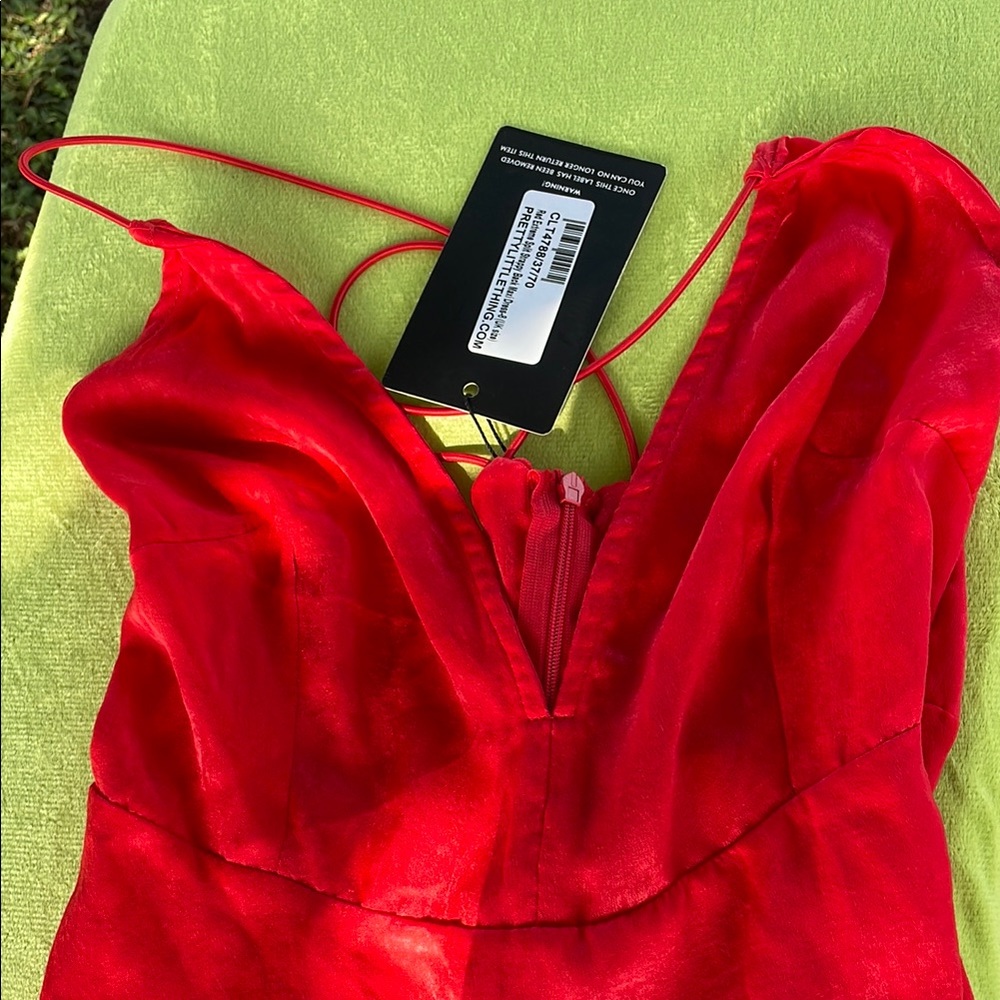 Vibrant Red Sleeveless Dress PRETTYLITTETHING